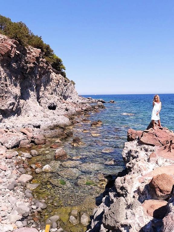 Kavos Bay Seafront Hotel Agia Marina  外观 照片