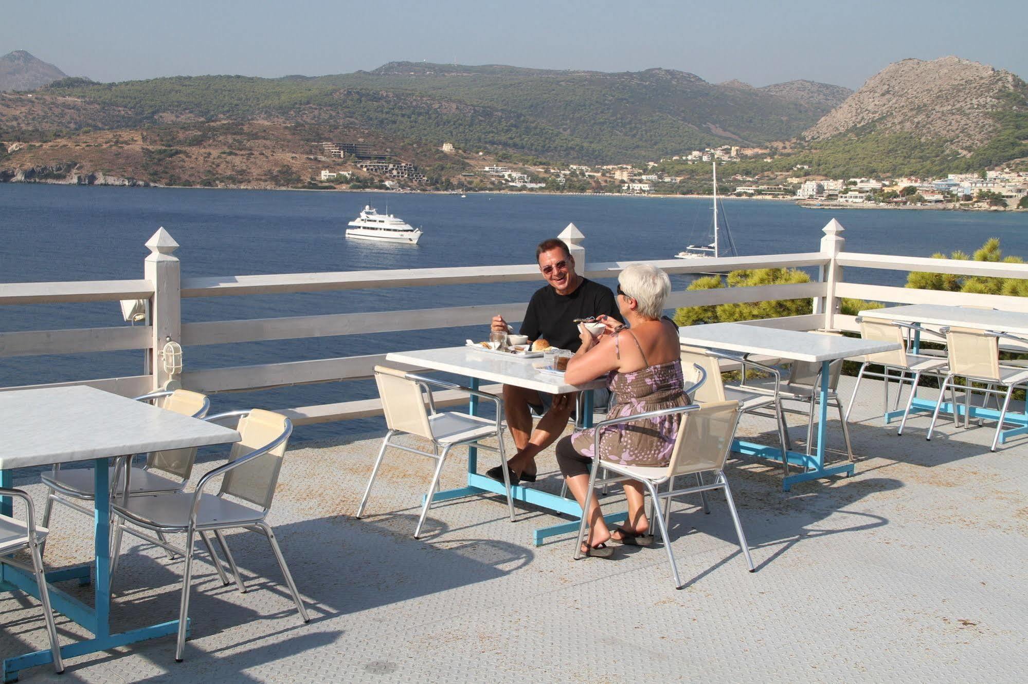 Kavos Bay Seafront Hotel Agia Marina  外观 照片